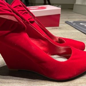 Red wedge heel